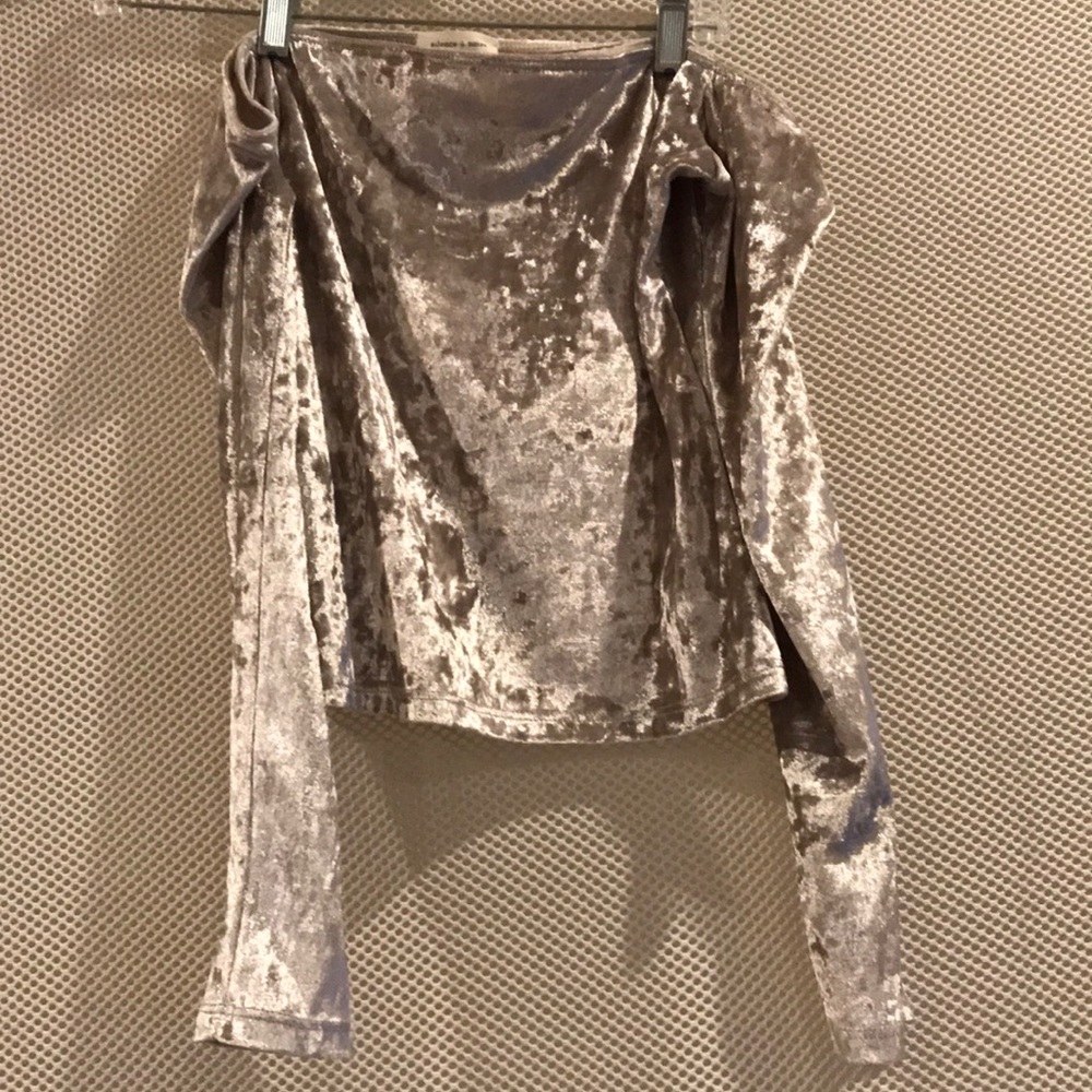 Strapless long sleeve silver top